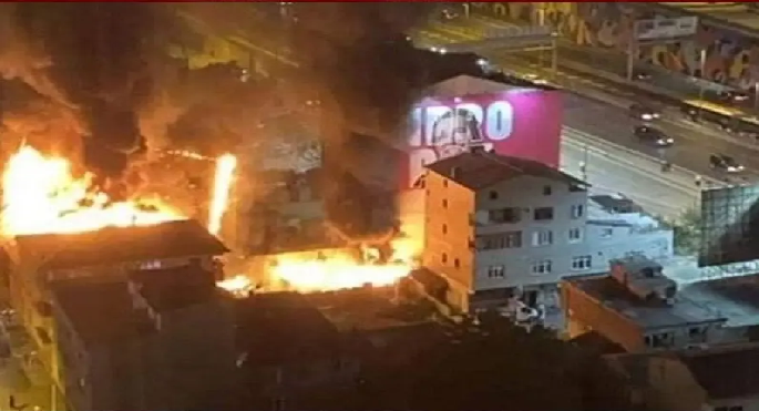 تركيا: انتحارية نفذت تفجير إسطنبول.. وارتفاع الضحايا إلى 6 قتلى وعشرات الجرحى