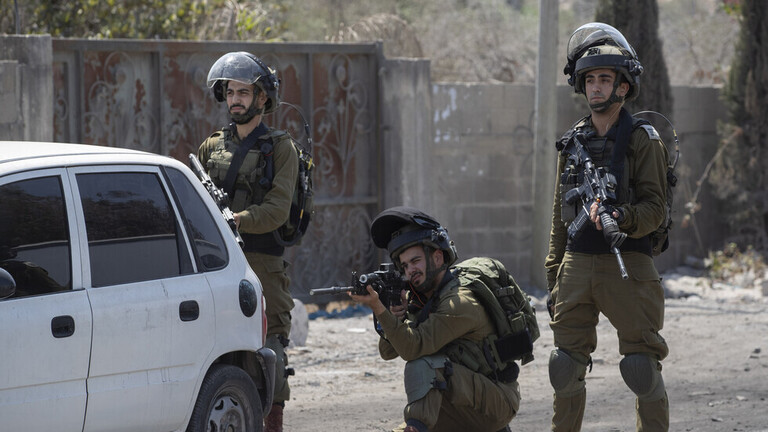 استشهاد 3 فلسطينيين وإصابة آخرين برصاص الجيش الإسرائيلي