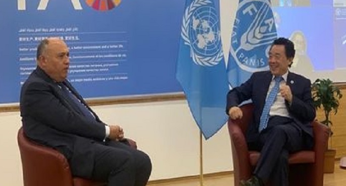 بالصور.. وزير الخارجية يلتقي مدير عام منظمة الأغذية والزراعة للأمم المتحدة