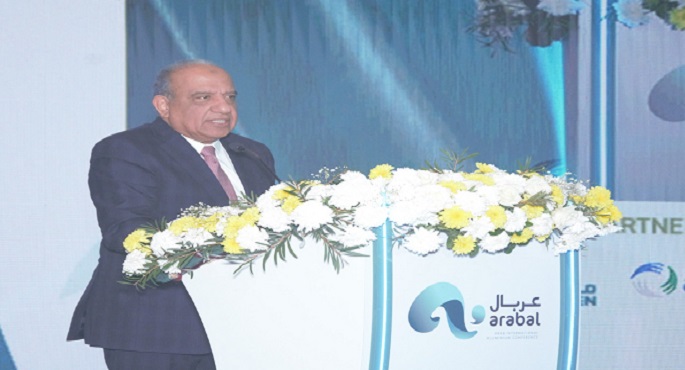 بالصور.. وزير قطاع الأعمال العام يؤكد أهمية التنسيق والتكامل العربي في صناعة الألومنيوم