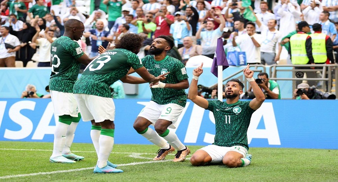 السعودية تواجه بولندا بحلم العرب في التأهل للدور الثاني للمونديال