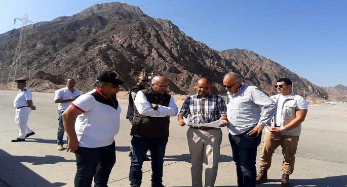 بالصور.. وزير الري يتفقد أعمال الحماية من أخطار السيول بجنوب سيناء