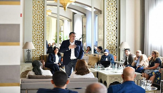 بالصور.. وزير السياحة يلتقي أعضاء فريق عمل الوزارة المُشارك في استضافة مؤتمر الـ COP27