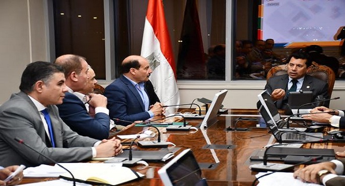 بالصور.. وزير الشباب يناقش زيادة الموارد ودعم المواهب والأبطال الأولمبيين بصندوق الرياضة المصري