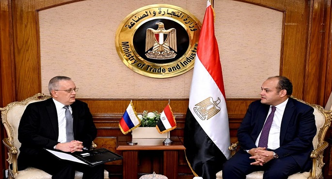 وزير الصناعة يبحث مع السفير الروسي بالقاهرة سبل تنمية التعاون الاقتصادى بين البلدين