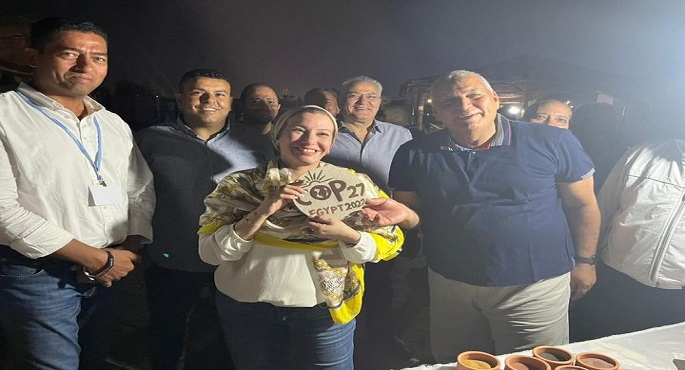 وزيرة البيئة فى جولة تفقدية ليلية للوقوف على الاستعدادات النهائية للجناح المصري داخل المنطقة الخضراء