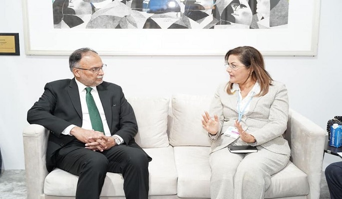 بالصور.. وزيرة التخطيط والتنمية الاقتصادية تبحث مع نظيرها الباكستاني سبل التعاون المشترك