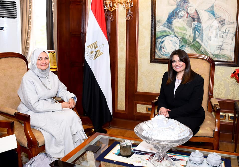 بالصور.. وزيرة الهجرة: للأزهر الشريف دور حيوي ومحوري في دعم الأسر المصرية بالخارج