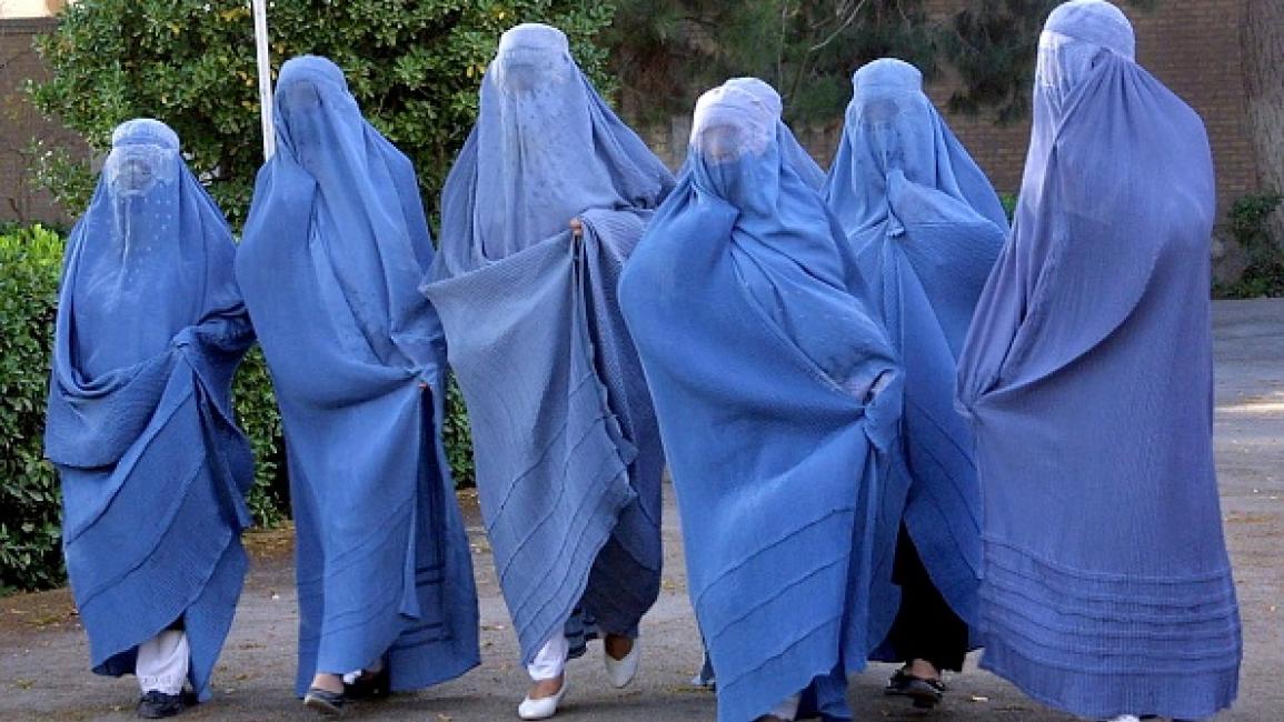 واشنطن بوست: أحلام المرأة في أفغانستان تتحطم على أعتاب قرارت طالبان