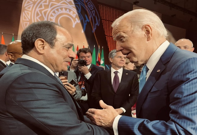 بالصور .. الرئيس السيسي يلتقي نظيره الأمريكي على هامش قمة واشنطن ويتبادلان الأحاديث الودية