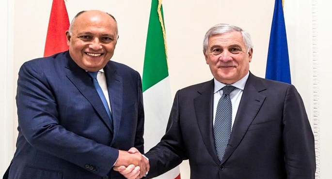 بالصور.. الوزير شكري يعقد مباحثات مع نظيره الايطالي بروما