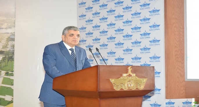 أسامة ربيع: مشروع الازدواج الكامل لقناة السويس سيسمح برفع تصنيفها وزيادة تنافسيتها