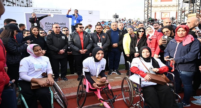 بالصور.. تحت رعاية الرئيس السيسي.. وزير الرياضة ومحافظ الأسكندرية يُتوجان الفائزين بماراثون زايد الخيري باستاد الأسكندرية