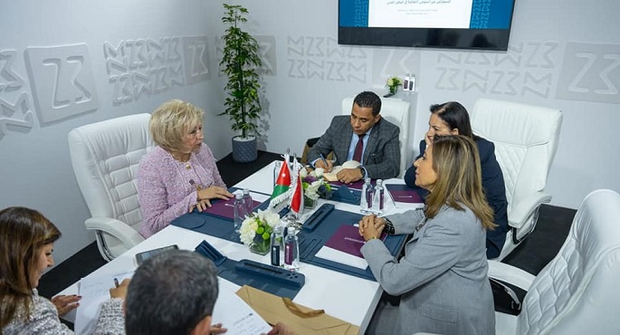 بالصور.. وزيرة الثقافة تعقد سلسلة من الاجتماعات مع المسؤولين عن الشؤون الثقافية بالوطن العربي