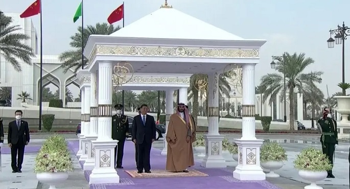 محمد بن سلمان يستقبل رئيس الصين بالديوان الملكي
