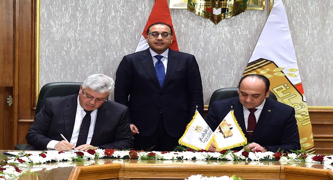 بالصور.. مدبولي يشهد حلقة نقاشية حول منهجية ومراحل الإعداد للمرحلة الثالثة للاستراتيجية الوطنية لمكافحة الفساد