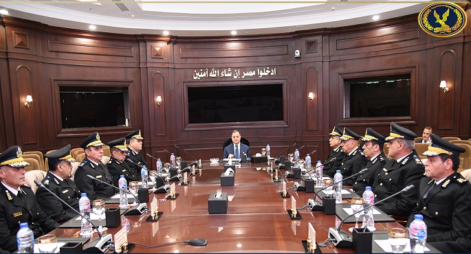 بالفيديو.. وزير الداخلية: رفع الحالة الأمنية للدرجة القصوى تزامنا مع بدء العام الميلادي الجديد وأعياد رأس السنة
