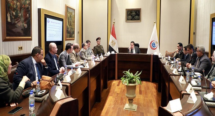 بالصور.. وزير الصحة: الموافقة على اعتماد المعايير القومية والفنية لعمليات نقل الدم