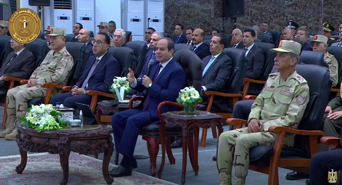 السيسي : الدولة تعمل علي توفير مليون فرصة عمل سنويًا