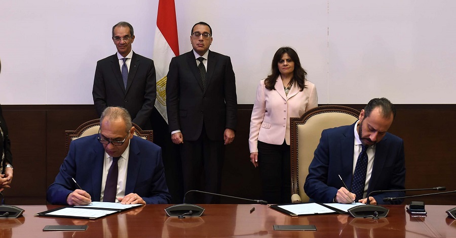 مدبولي يشهد توقيع بروتوكول تعاون بشأن تطوير مجموعة من الخدمات الرقمية للمصريين بالخارج