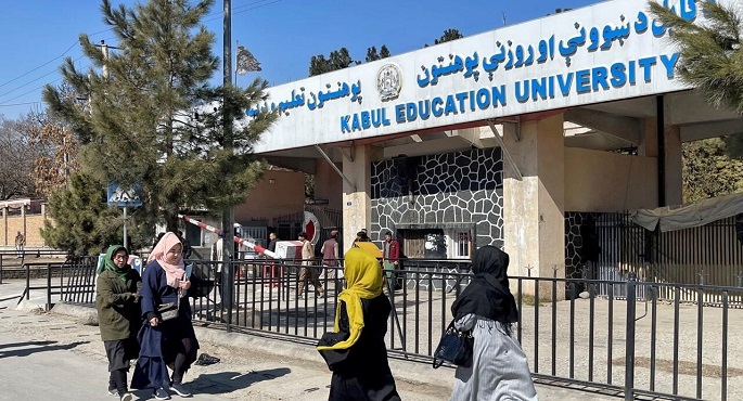 طالبان تمنع الفتيات من التعليم الجامعي في أفغانستان .. وإدانات دولية وأممية للقرار