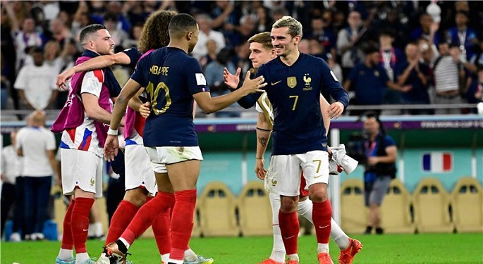 فرنسا تضرب بولندا بثلاثية وتتأهل لربع نهائي كأس العالم