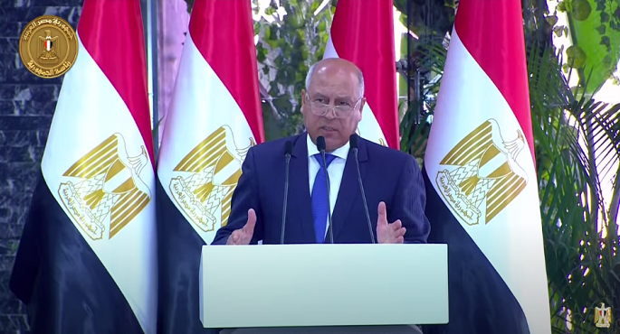 بالصور .. وزير النقل يستعرض تخطيط وتطوير مشروعات النقل بالمحافظة