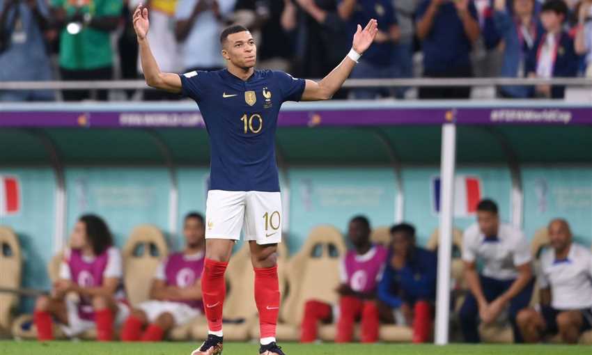 ليكيب: مبابي يتغيب عن مران “الديوك” قبل أربعة أيام من مواجهة إنجلترا في ربع نهائي كأس العالم