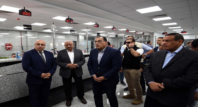 بالصور .. مدبولي يشهد افتتاح المبنى الجديد لديوان عام محافظة السويس