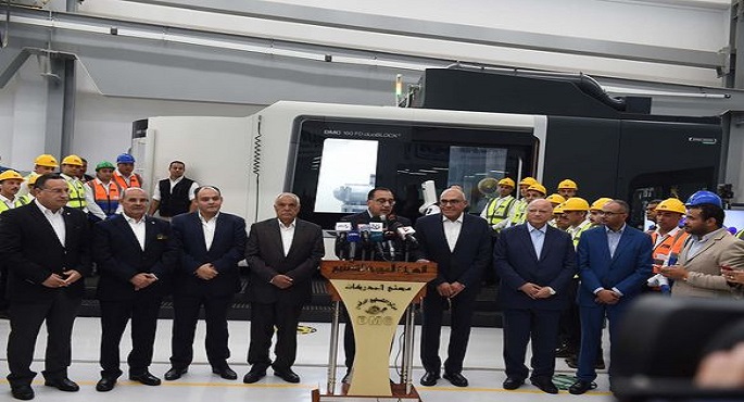 بالفيديو والصور .. مدبولي : مركز التصنيع الرقمي يهدف إلى تعميق وتوطين الصناعة المحلية