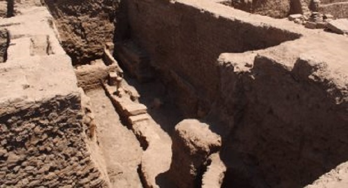 بالصور.. الآثار تعلن عن البدء في الكشف عن أجزاء معبد خنوم بإسنا