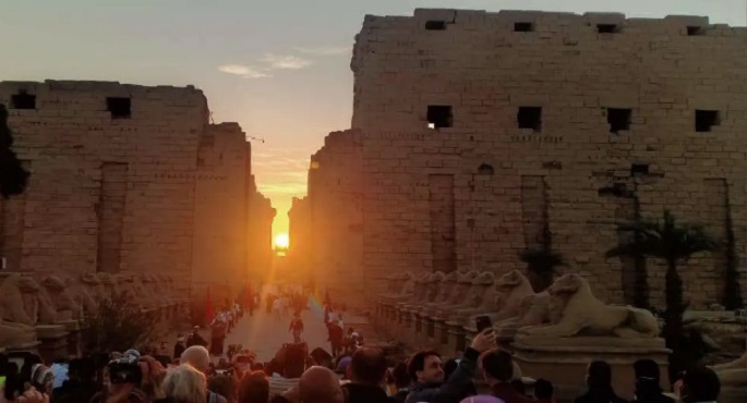 غدا.. العالم يشهد تعامد الشمس على معبد الكرنك بالأقصر