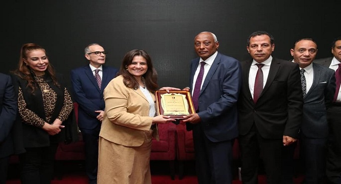 بالصور .. وزيرة الهجرة تعقد لقاء مفتوحًا برموز الجالية المصرية في الإمارات