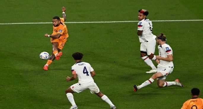 هولندا تتأهل إلى الدور ربع النهائي بكأس العالم بالفوز على أمريكا 3 – 1