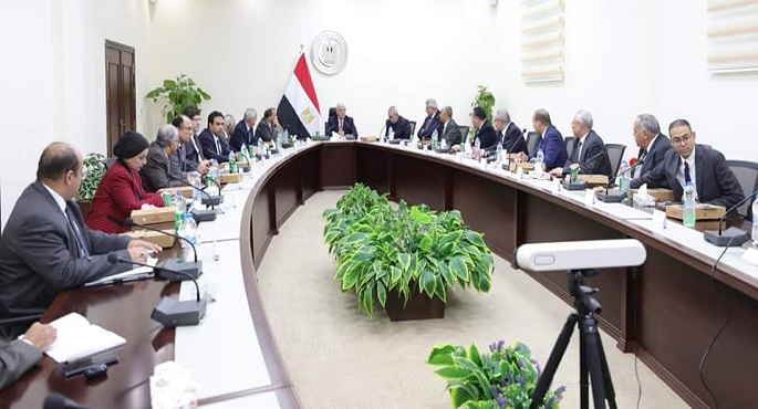 بالصور.. وزير التعليم العالي يعقد اجتماعًا مع رؤساء الجامعات الأهلية المُنبثقة عن الجامعات الحكومية