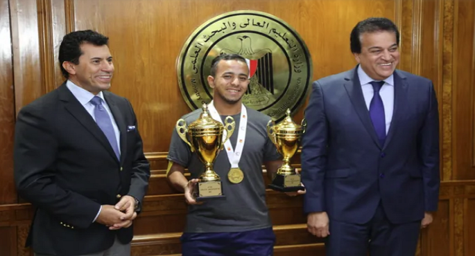 وزير الرياضة يهنئ منتخب مصر للجامعات بالفوز بلقب البطولة العربية لكرة الصالات بالإمارات