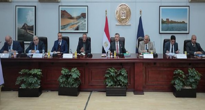 بالصور.. وزير السياحة والآثار يشيد بإنجازات المجلس الأعلى للآثار خلال 2022