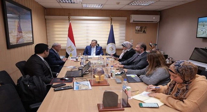 وزير السياحة يبحث آليات تنفيذ عدد من المشروعات التنموية بالمقاصد السياحية بالصعيد