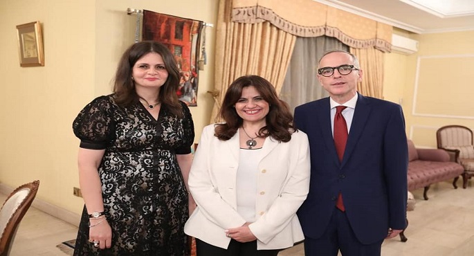 بالصور.. وزيرة الهجرة : الإمارات بها واحدة من أكبر الجاليات المصرية بالخارج