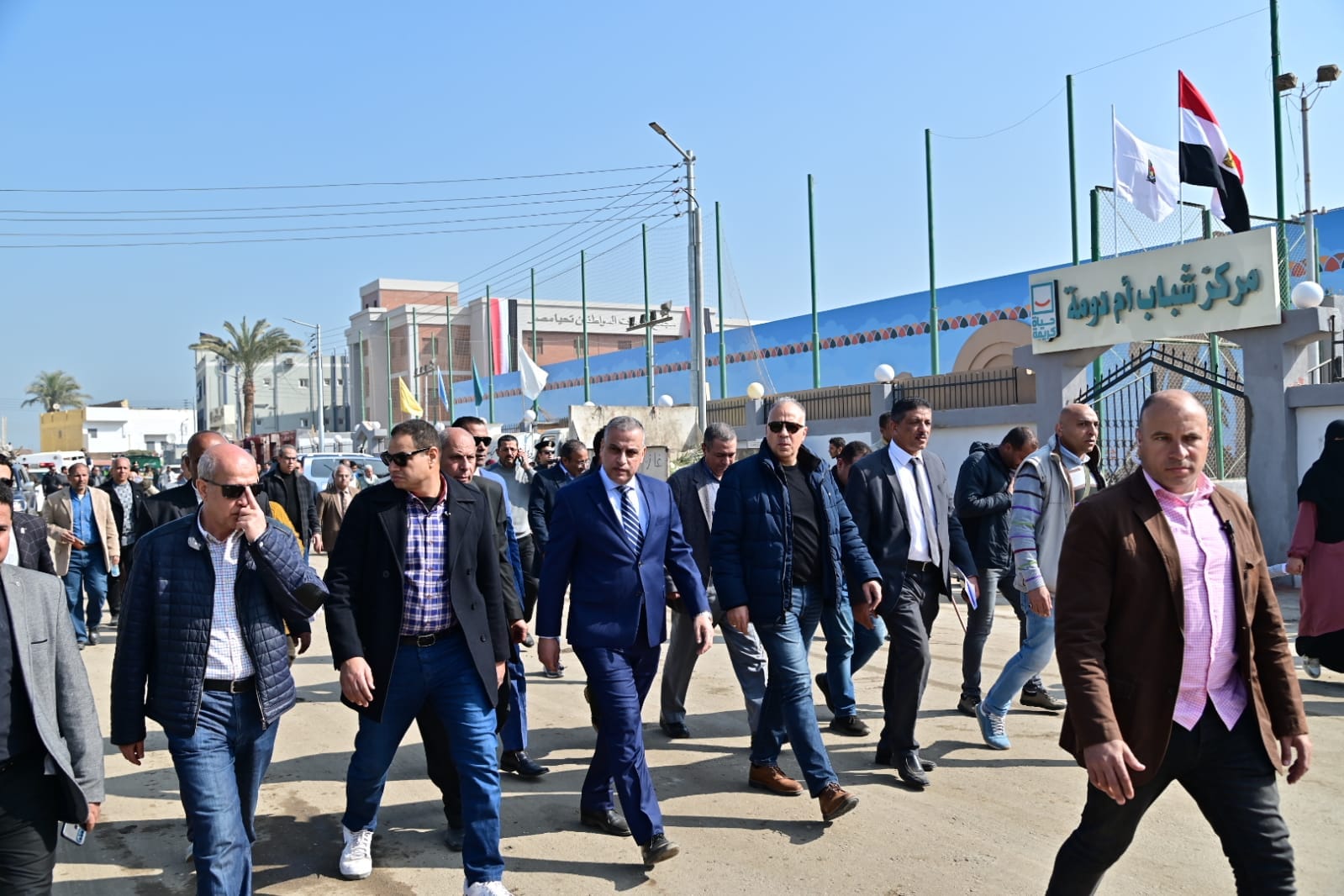 وزير الري يتفقد مشروعات المبادرة الرئاسية حياه كريمة بسوهاج