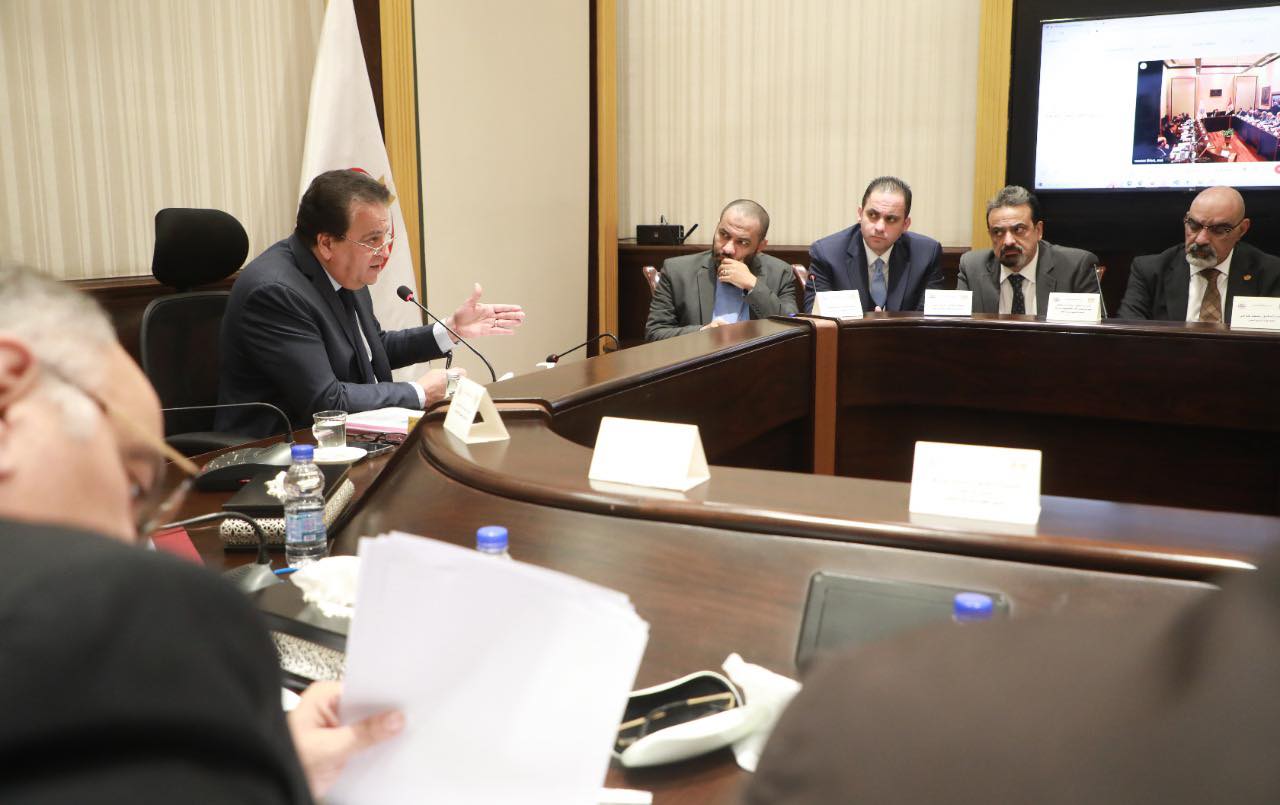 بالصور.. وزير الصحة يوجه بإعداد دراسة لإنشاء مركز متكامل للعلاج النفسي وعلاج الإدمان لغير القادرين