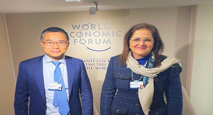وزيرة التخطيط تبحث الفرص الاستثمارية في الطاقة المتجددة مع الرئيس التنفيذي لمجموعة انفيجن الصينية