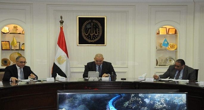 بالصور .. وزير الإسكان يلتقي مسئولي مجلس العقار المصري لمناقشة التحديات التي تواجه قطاع التطوير العقاري
