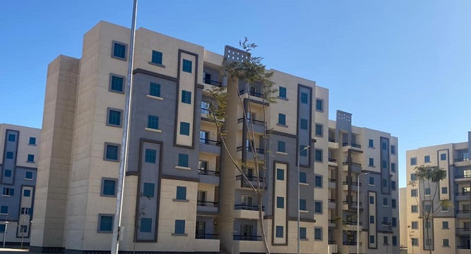 وزير الإسكان يتابع  مشروعات البنية التحتية الجارية بمدينة أكتوبر الجديدة