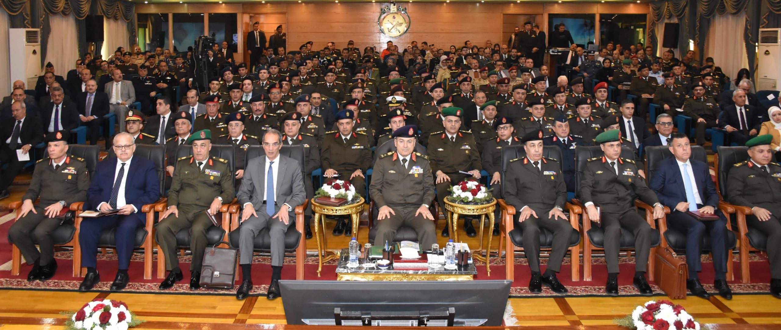 بالصور.. رئيس الأركان يشهد مناقشة البحث الرئيسى لأكاديمية ناصر العسكرية للدراسات العليا
