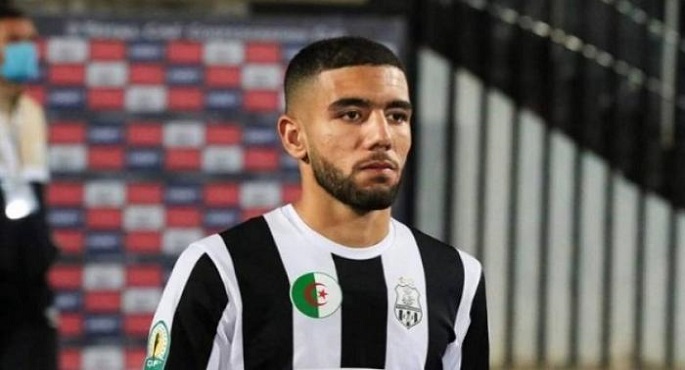 الأهلي يتعاقد مع الجزائري أحمد قندوسي لاعب وفاق سطيف لمدة 4 سنوات ونصف