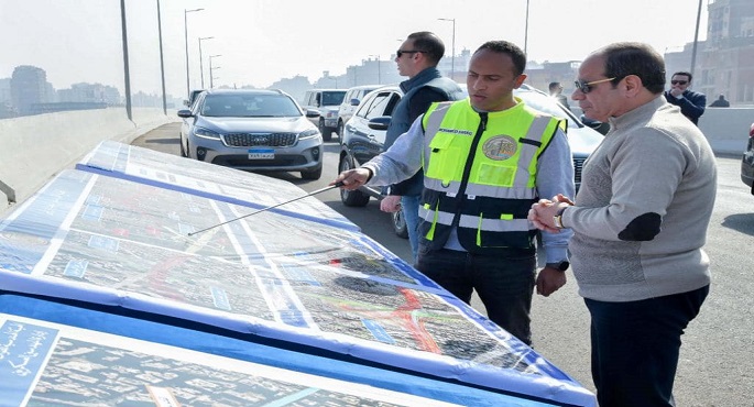 بالصور.. الرئيس السيسي يتفقد مشروعات المحاور والطرق بالجيزة خاصة محور الفريق كمال عامر