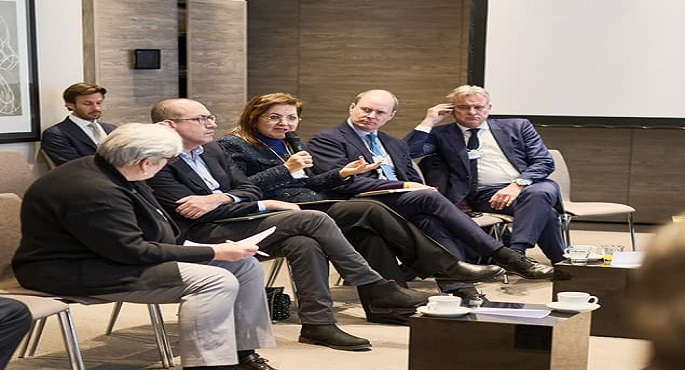 وزيرة التخطيط تشارك بجلسة تسريع الانتقال إلى صافي الانبعاثات الصفري خلال فعاليات منتدى دافوس