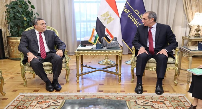 وزير الاتصالات يبحث مع سفير الهند بالقاهرة تعزيز التعاون بين مصر والهند