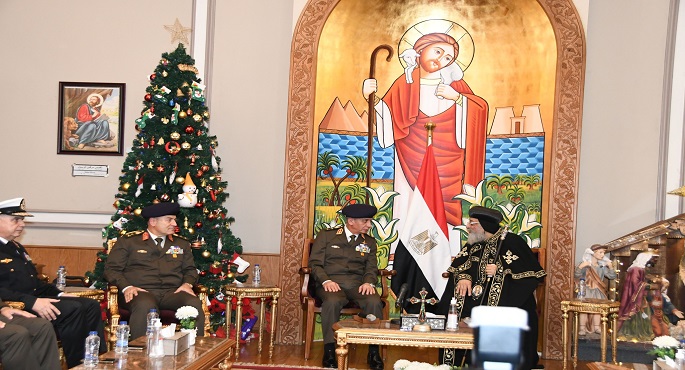 بالفيديو والصور.. وزير الدفاع يهنئ البابا تواضروس الثانى بمناسبة عيد الميلاد المجيد